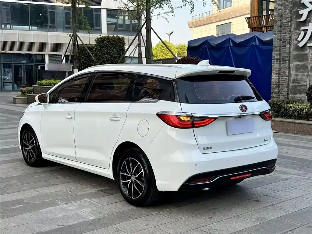 BYD Song MAX 2017 1.5T Auto Smart Elite 7-Seater фото 5