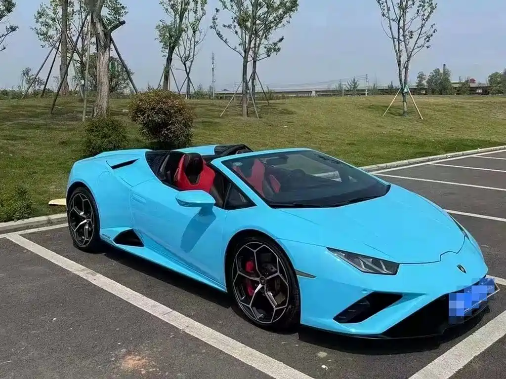 LAMBORGHINI HURACÁN