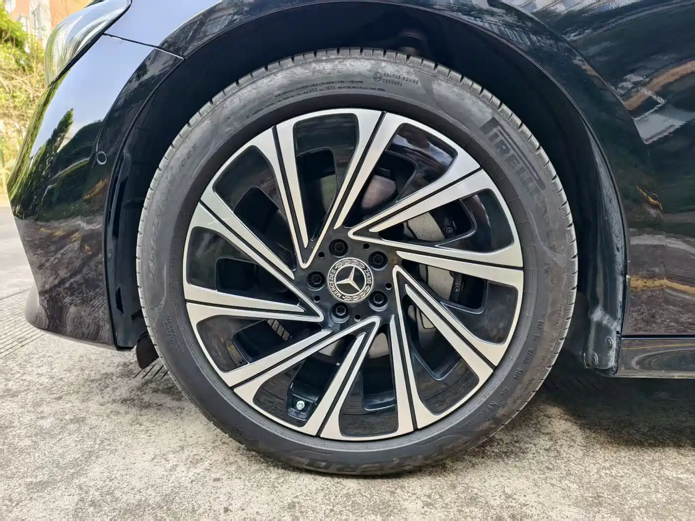 Mercedes-Benz E-Class 2025 E 300 L Luxury фото 11