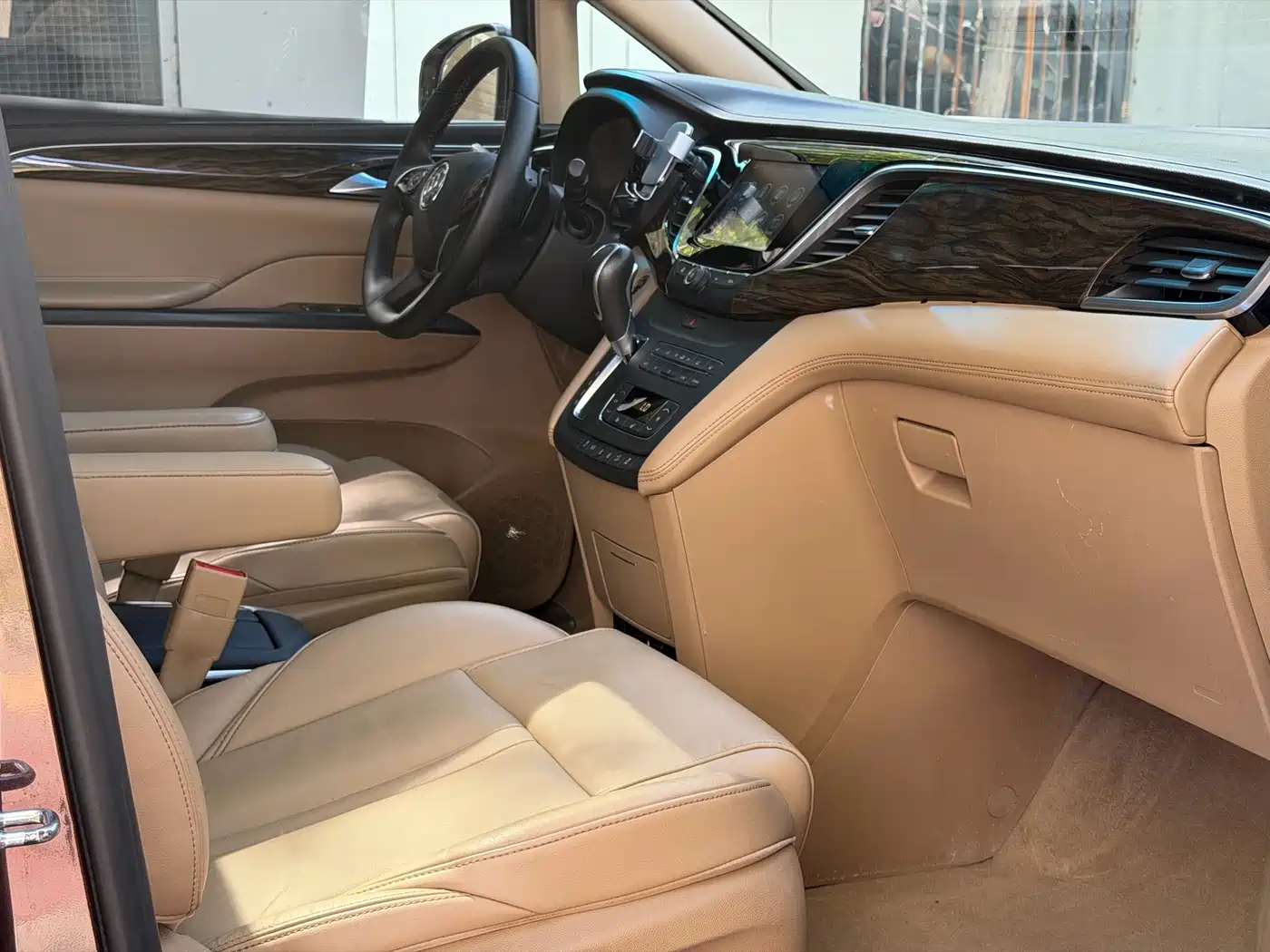 Buick GL8 2017 ES 28T Premium China V фото 18