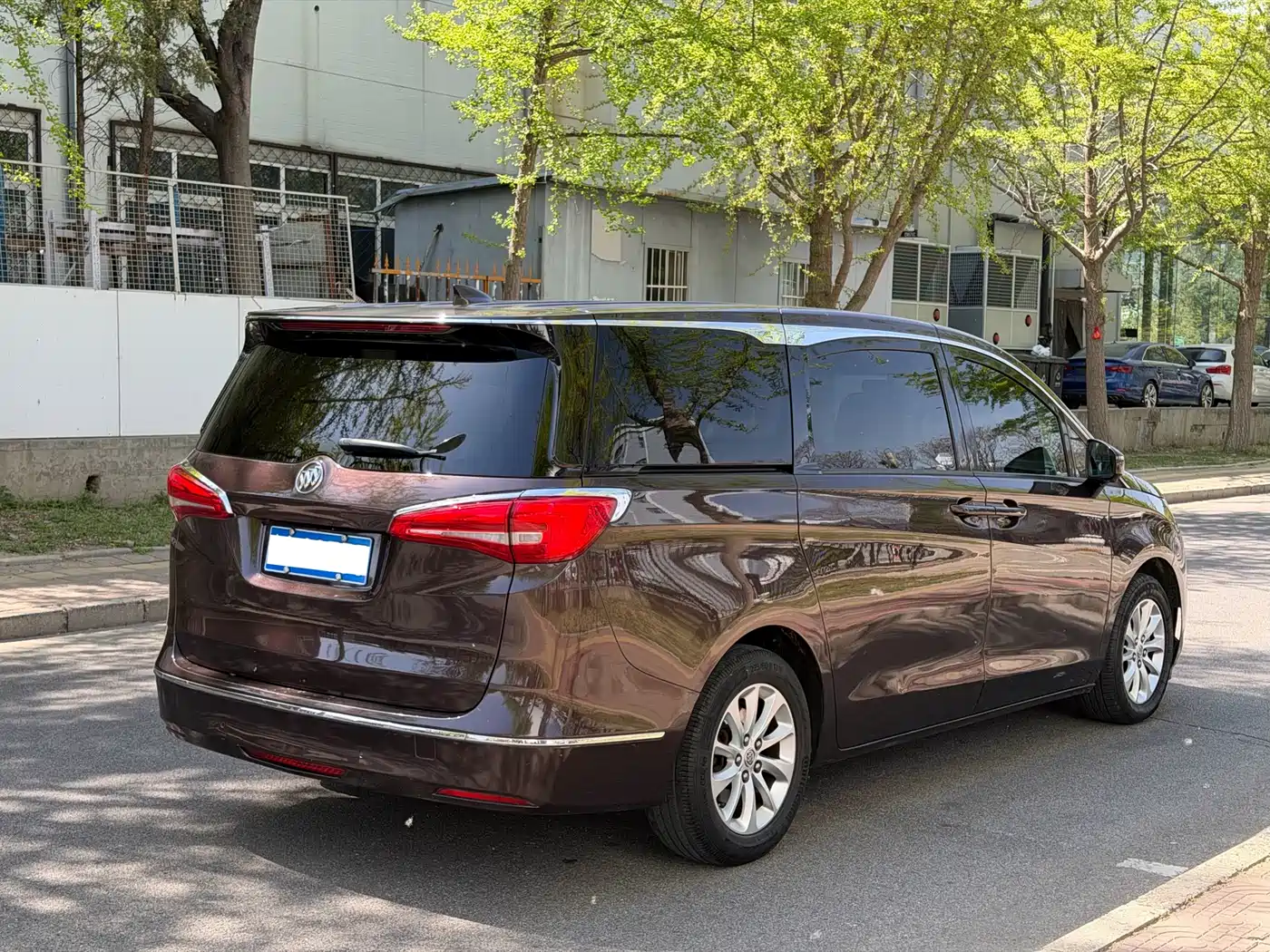 Buick GL8 2017 ES 28T Premium China V фото 23