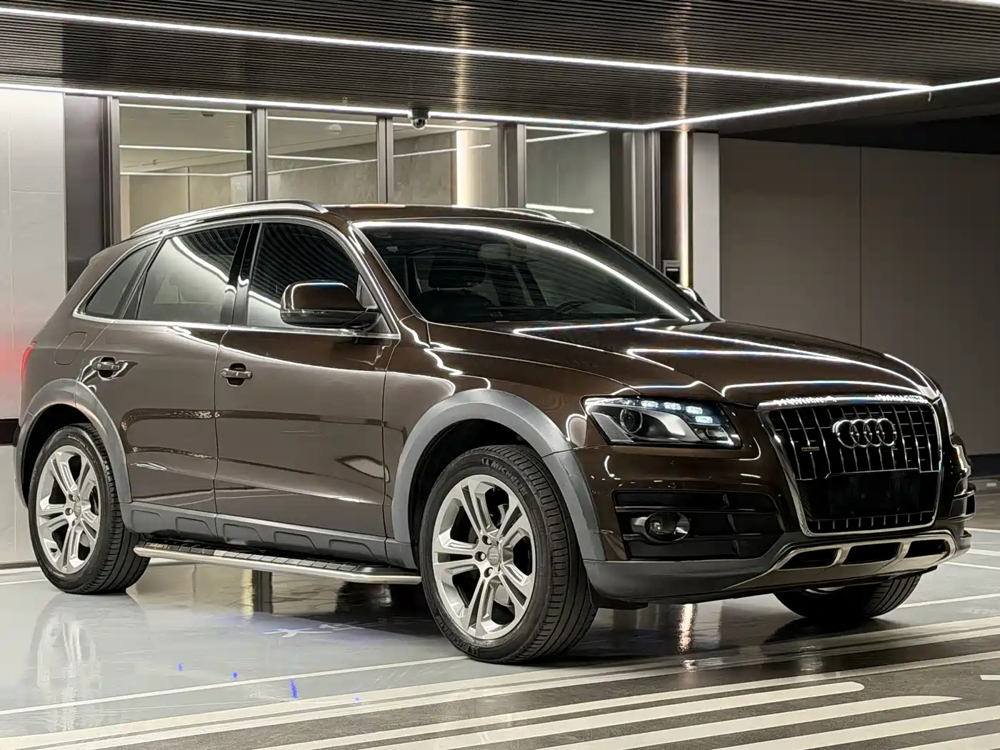 Audi Q5 (Import) 2010 3.2FSI Off-road Edition фото 2