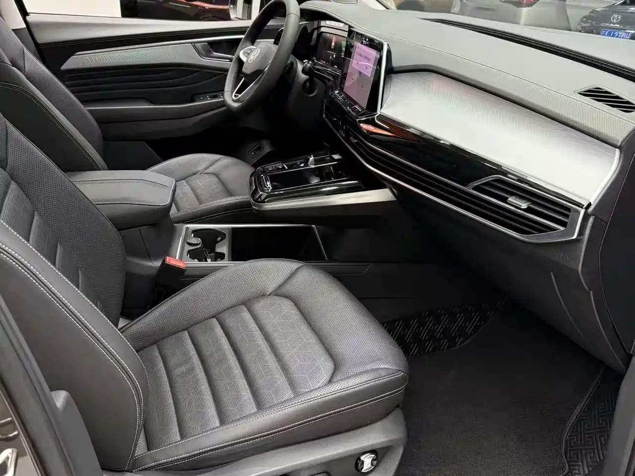 VOLKSWAGEN LANJING