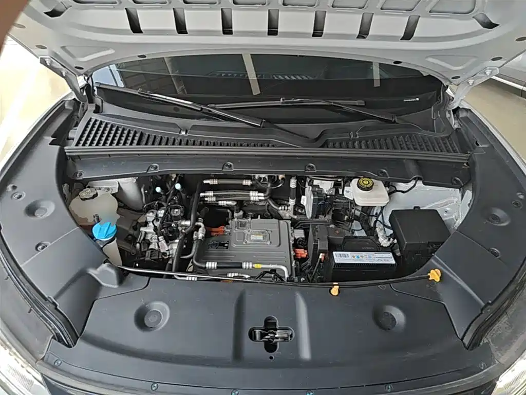 BYD Yuan UP 2024 401KM Surpass Edition фото 20