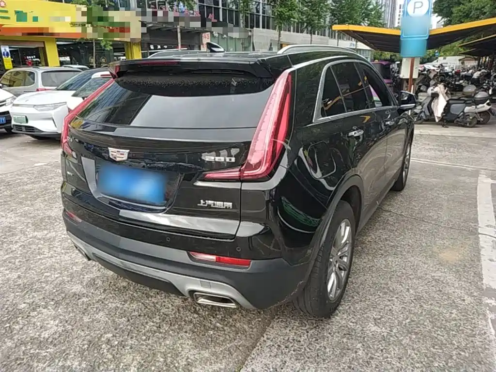 Cadillac XT4 2019 2018 28T FWD Leading Edition