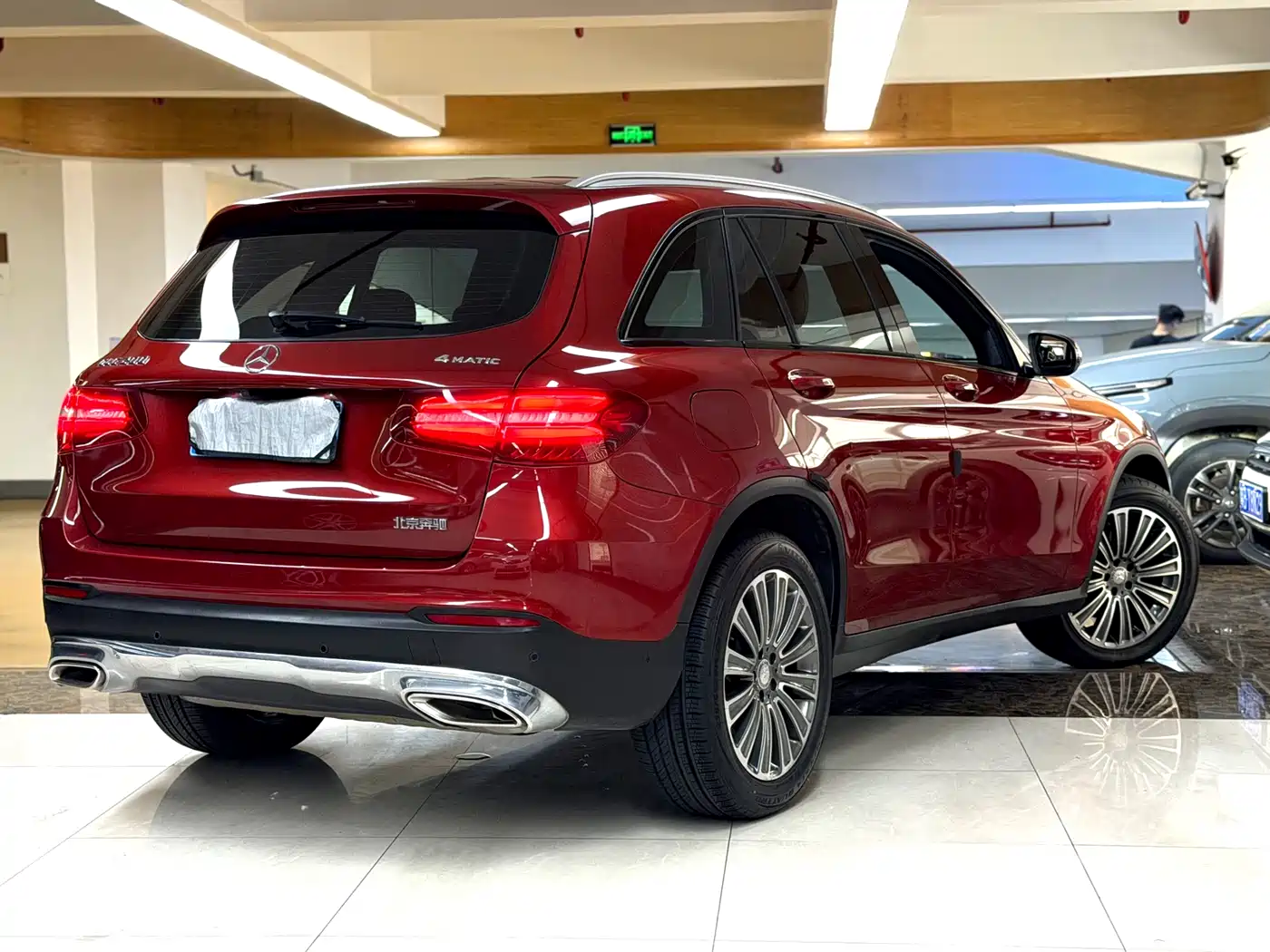 MERCEDES-BENZ GLC
