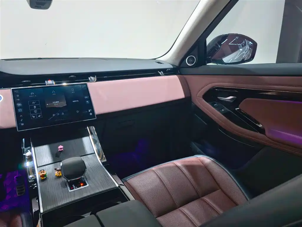 Land Rover Range Rover Evoque 2024 Range Rover Evoque L 249PS Light Master Edition фото 12