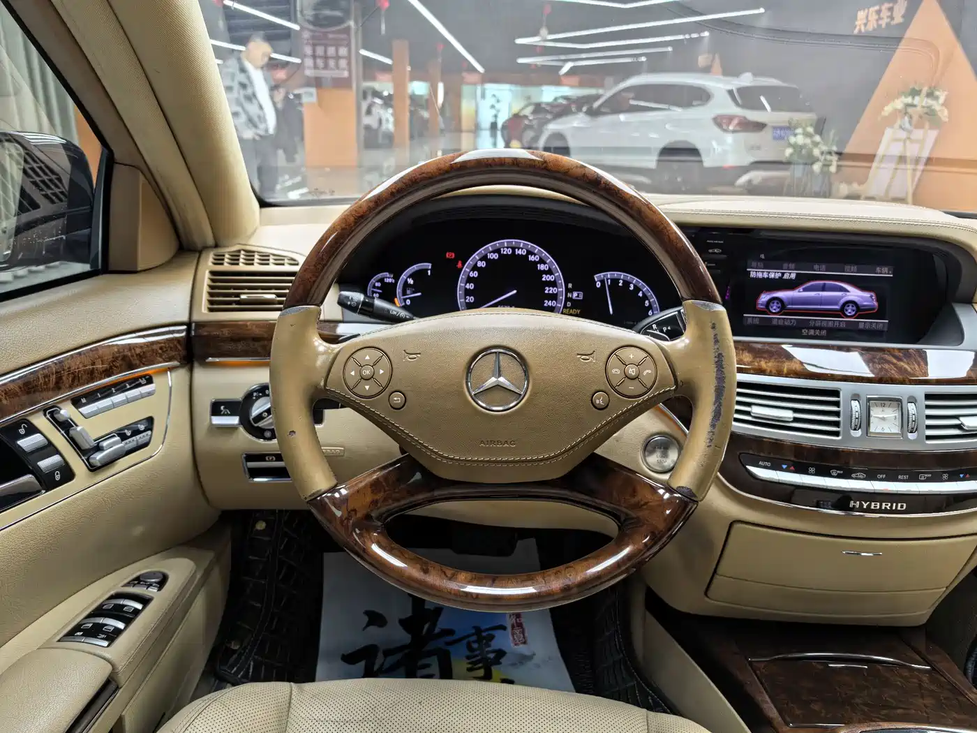 Mercedes-Benz S-Class 2012 S 400 L HYBRID Grand Edition фото 17