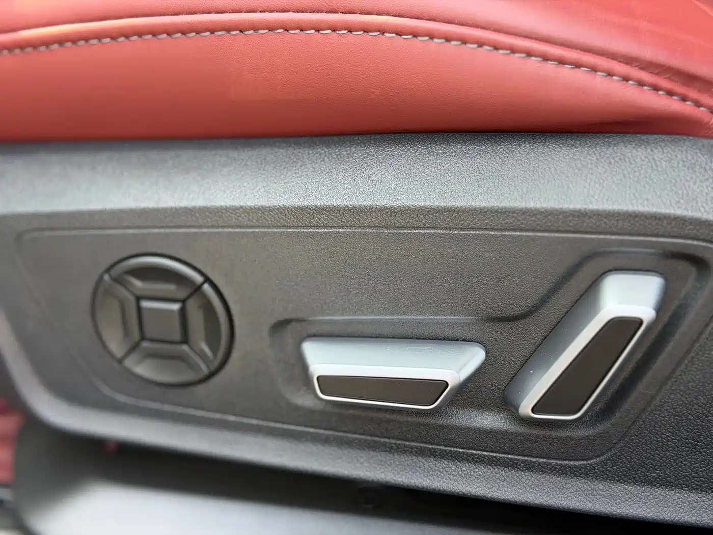 Audi A7L 2024 45 TFSI quattro S-line Black Warrior Edition фото 8