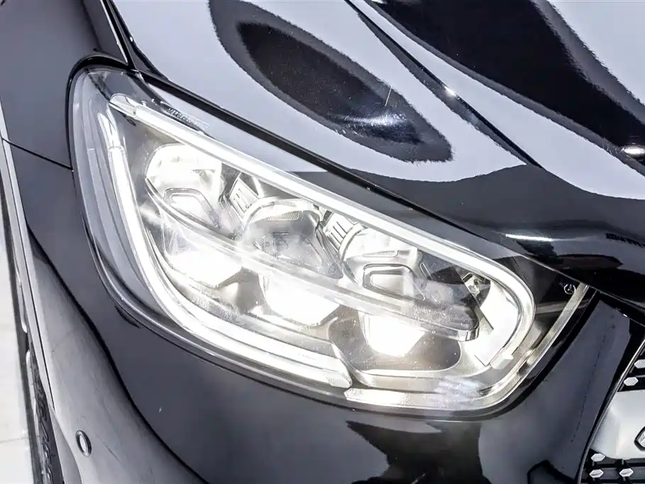 Mercedes-Benz GLC 2021 GLC 260 L 4MATIC Luxury фото 24