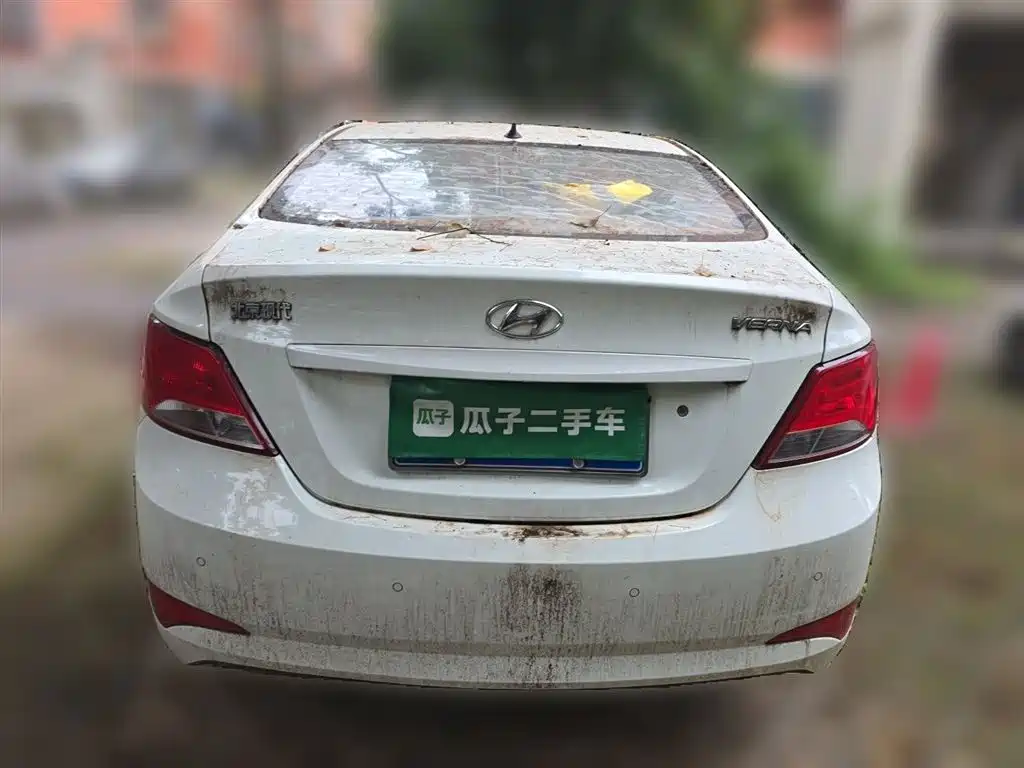 Hyundai Verna 2014 1.4L Manual Smart GLS фото 3
