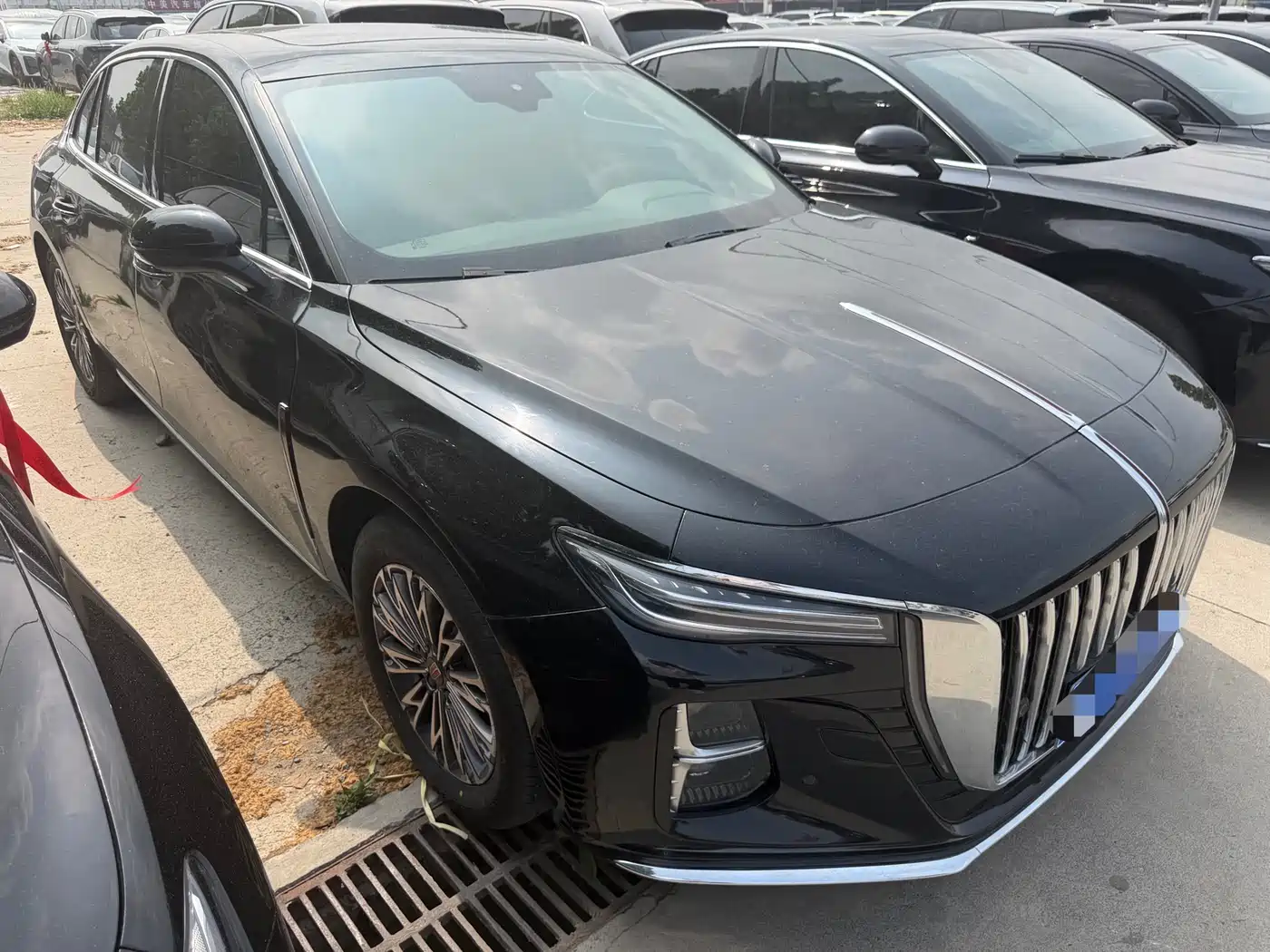 Hongqi H5 2025 1.5T DCT Flag Rhythm 500,000 Units Memorial Edition фото 3