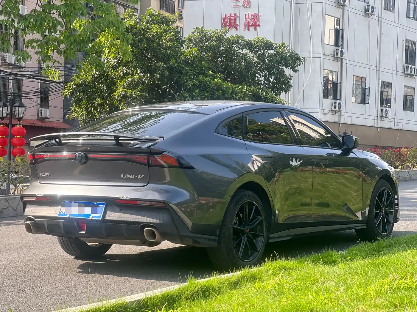 CHANGAN UNI-V