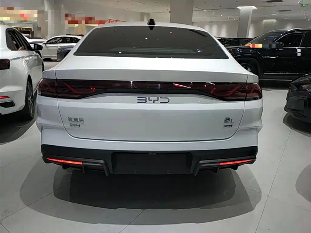 BYD Qin L 2025 DM-i Smart Drive Edition 80KM Leading фото 6