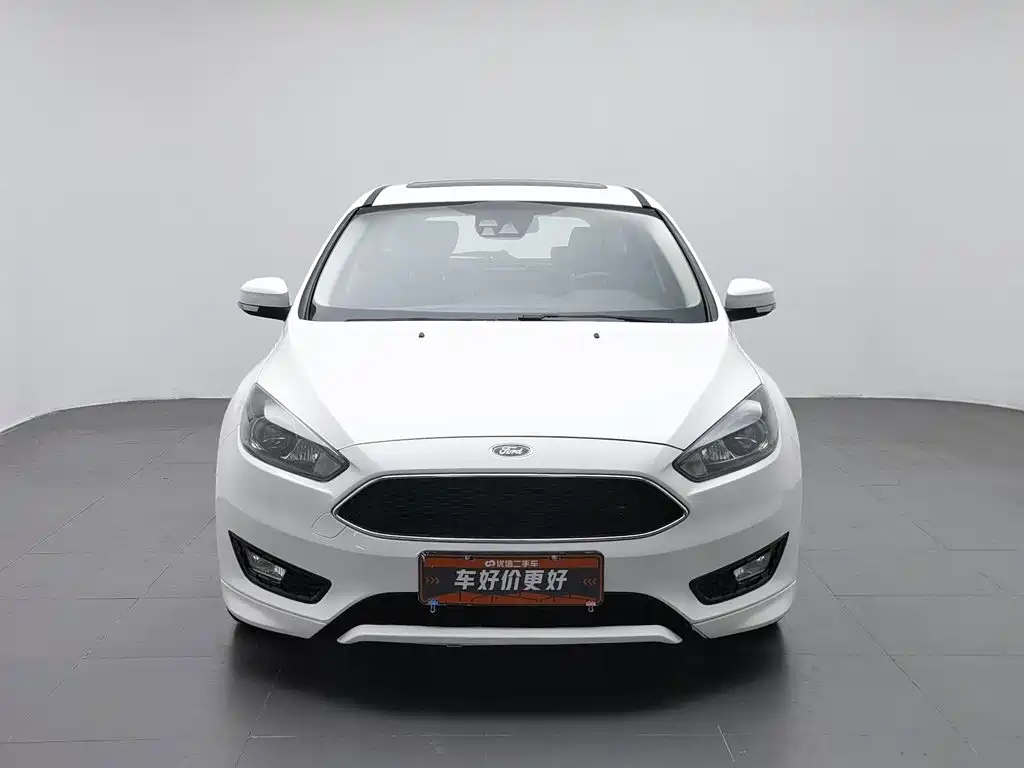 Фото 3 - Ford Focus