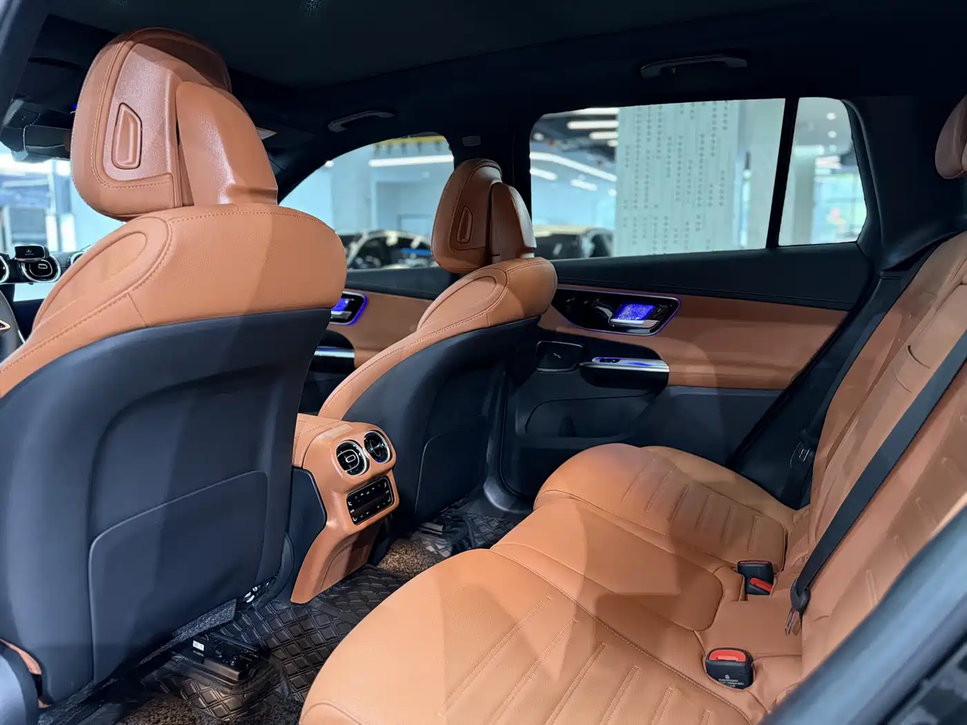 MERCEDES-BENZ GLC