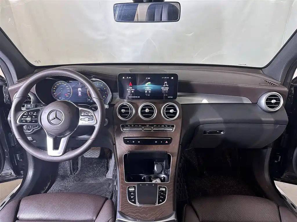 Mercedes-Benz GLC 2022 GLC 300 L 4MATIC Dynamic Collector's Edition фото 11