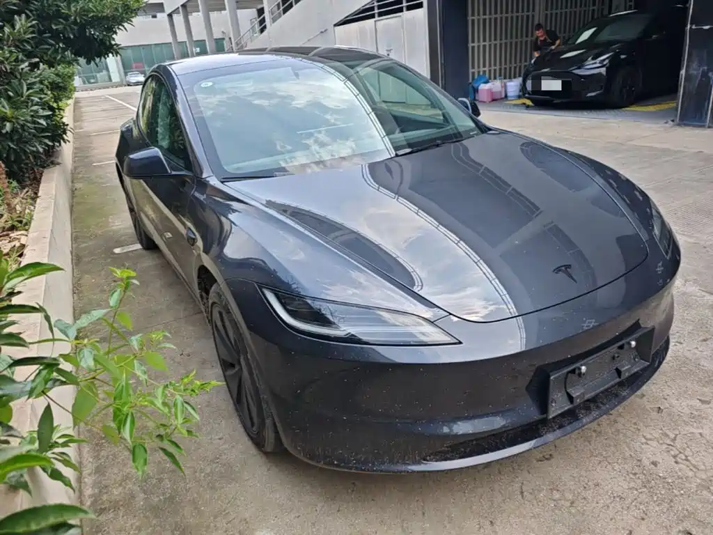 Tesla Model 3 2026 2025 Model Rear-Wheel Drive Edition