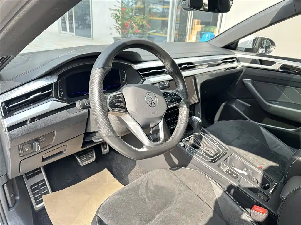 Volkswagen FAW-Volkswagen CC 2021 330TSI Dazzle Edition фото 10