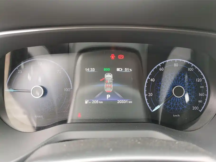 Hongqi E-QM5 2023 Facelift Basic Travel Edition фото 14