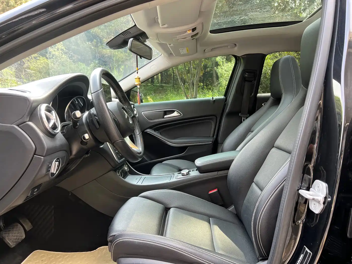 Mercedes-Benz GLA 2017 GLA 200 Dynamic фото 4