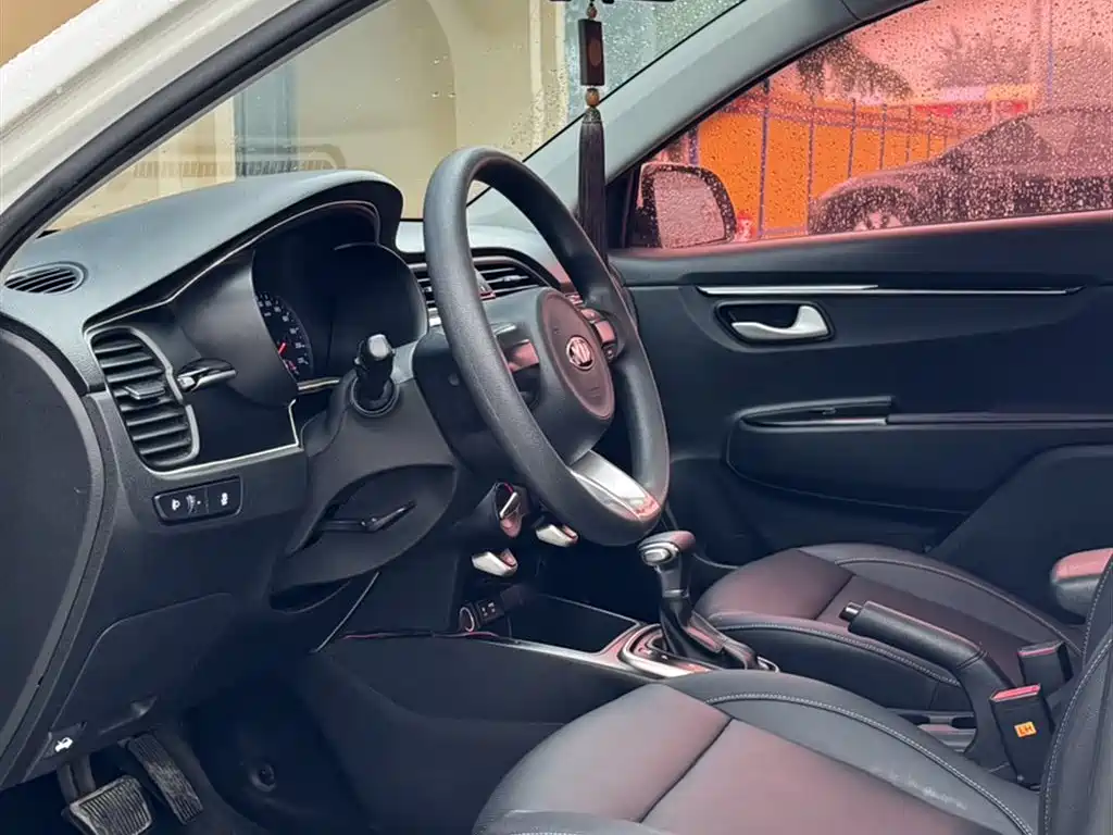 Kia K2 2017 Sedan 1.4L AT 15th Anniversary Special Edition GLS фото 18