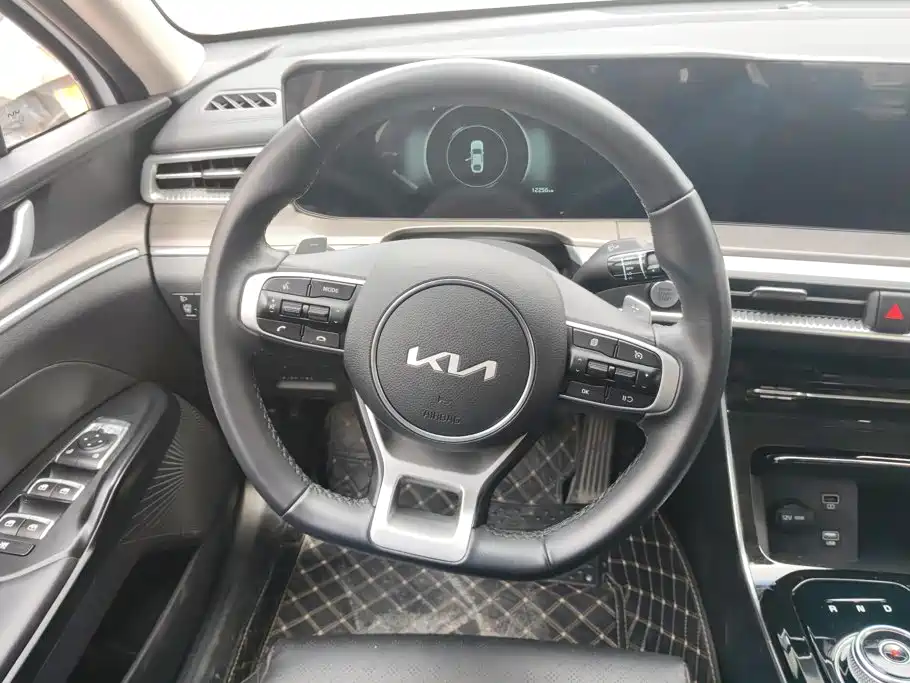 Kia K5 2025 2025 1.5T Luxury Edition
