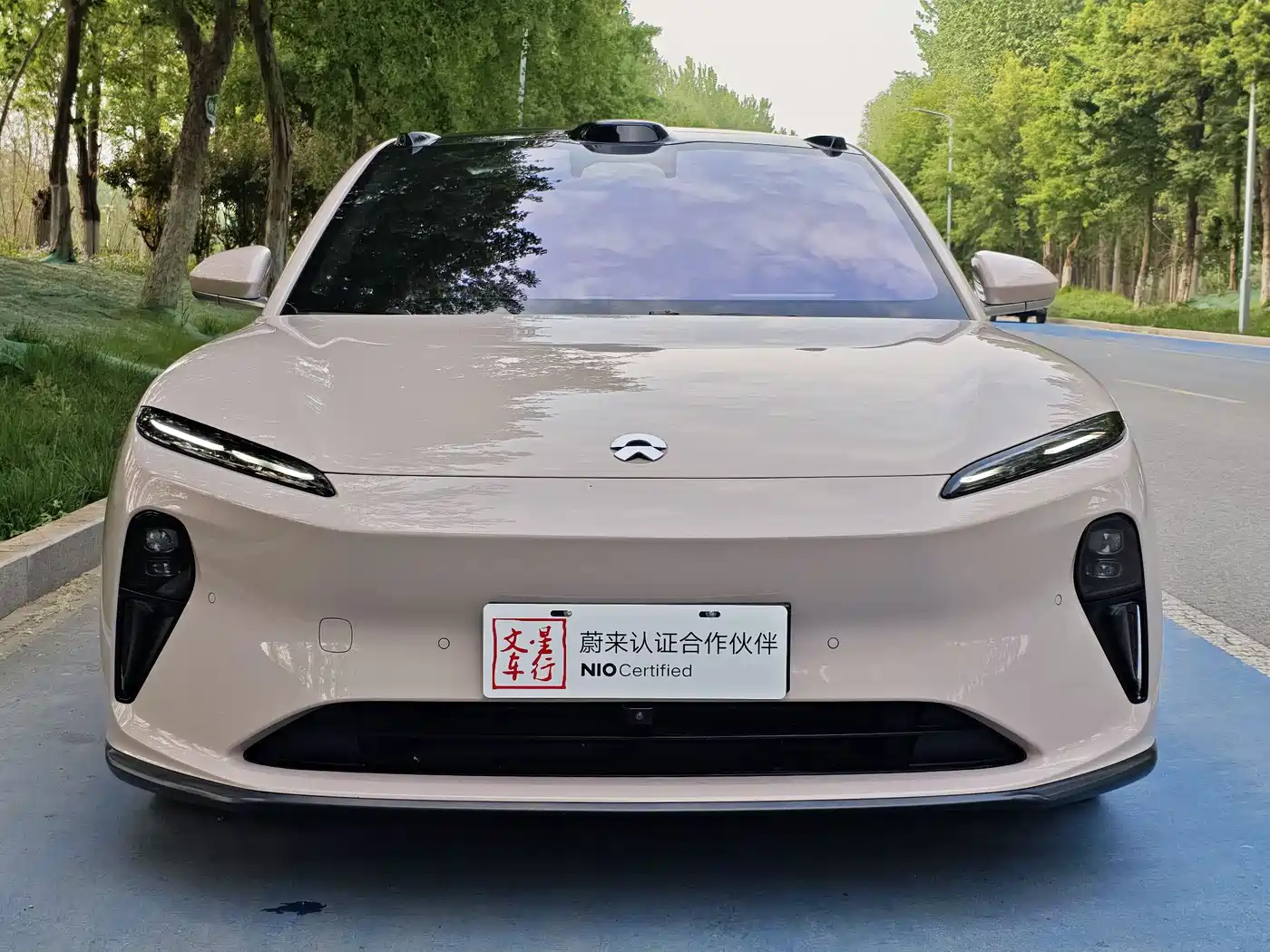 NIO NIO ET5
