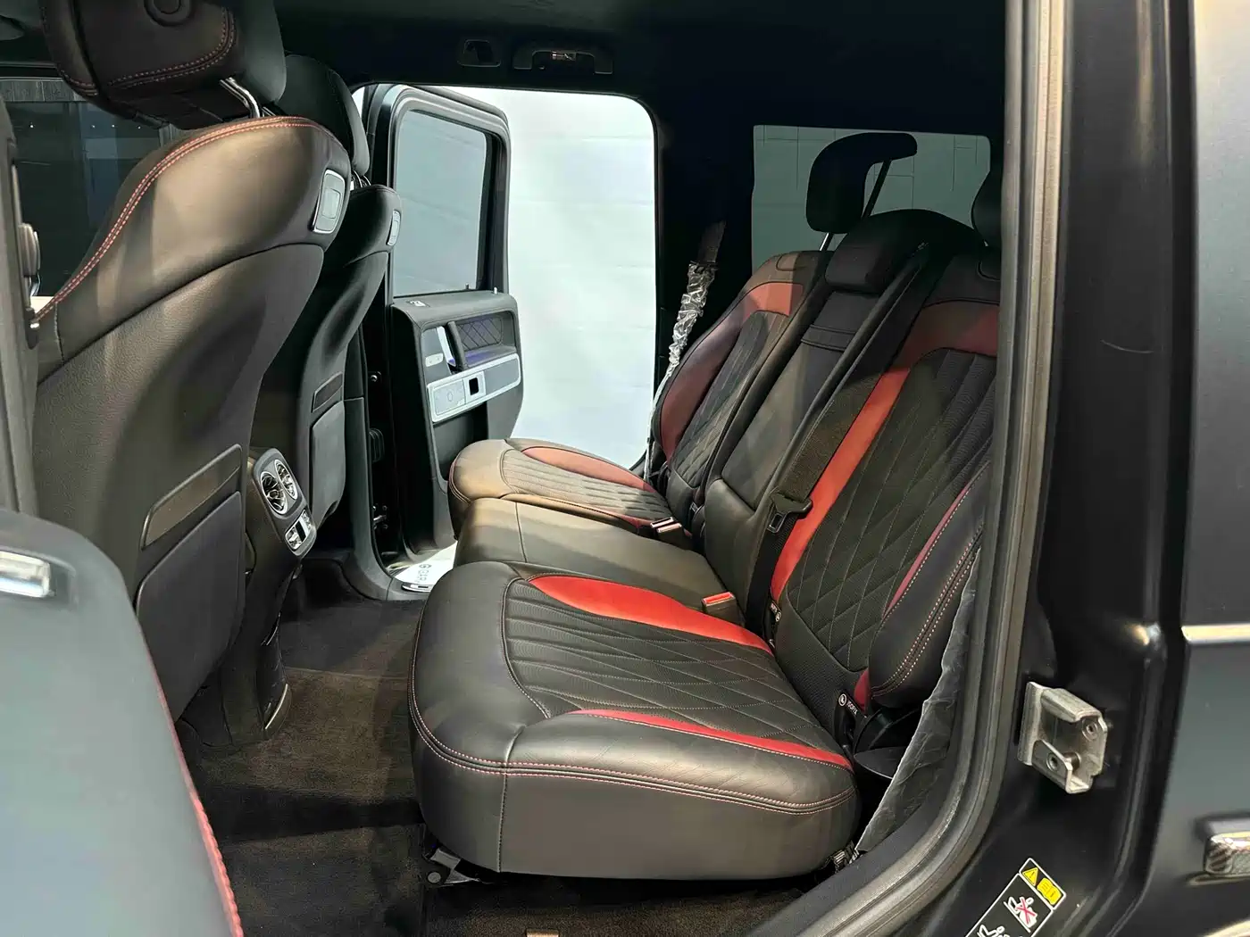 Mercedes-Benz G-Class 2023 G 500 фото 17