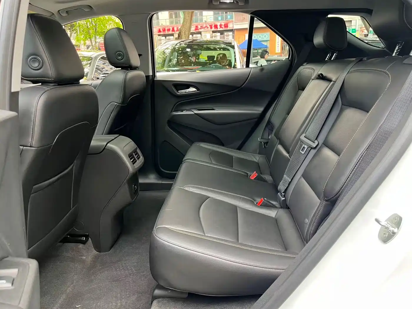Chevrolet Equinox 2017 550T Automatic 4WD Pioneer Edition фото 10
