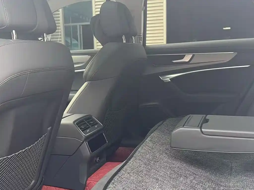 Audi A6 (Import) 2023 Avant Pioneer 45 TFSI Premium Dynamic фото 5