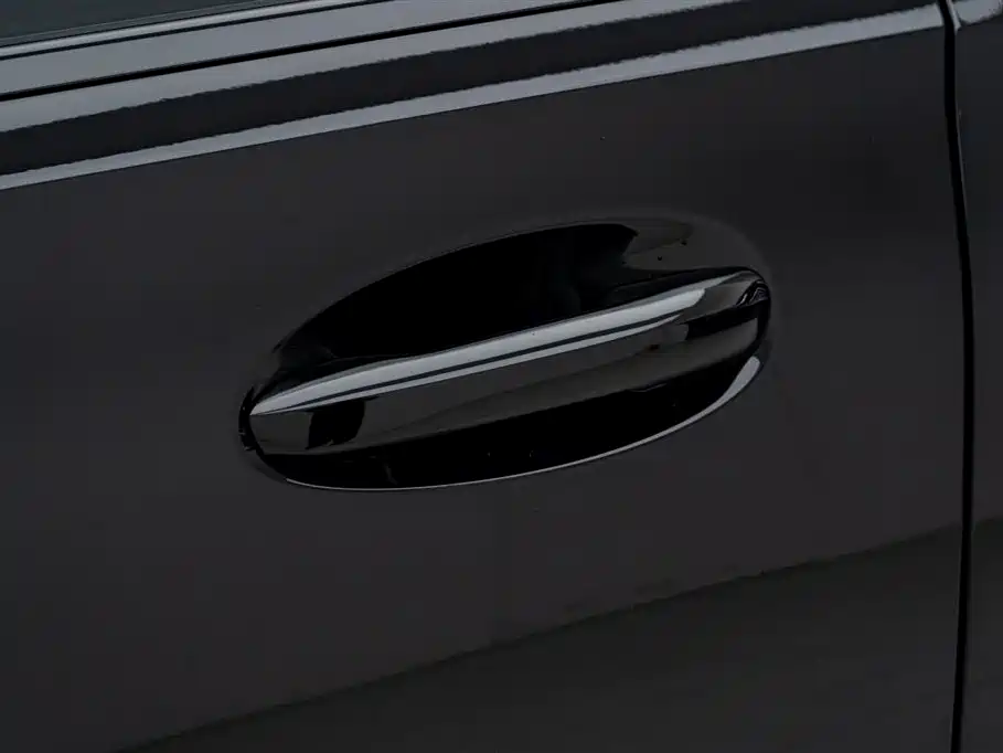 Mercedes-Benz C-Class 2024 Facelift III C 260 L Night Sport Edition фото 25