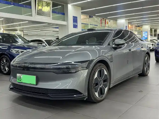 Zeekr 007 Увеличенный запас хода, задний привод, система помощи водителю, 100kWh