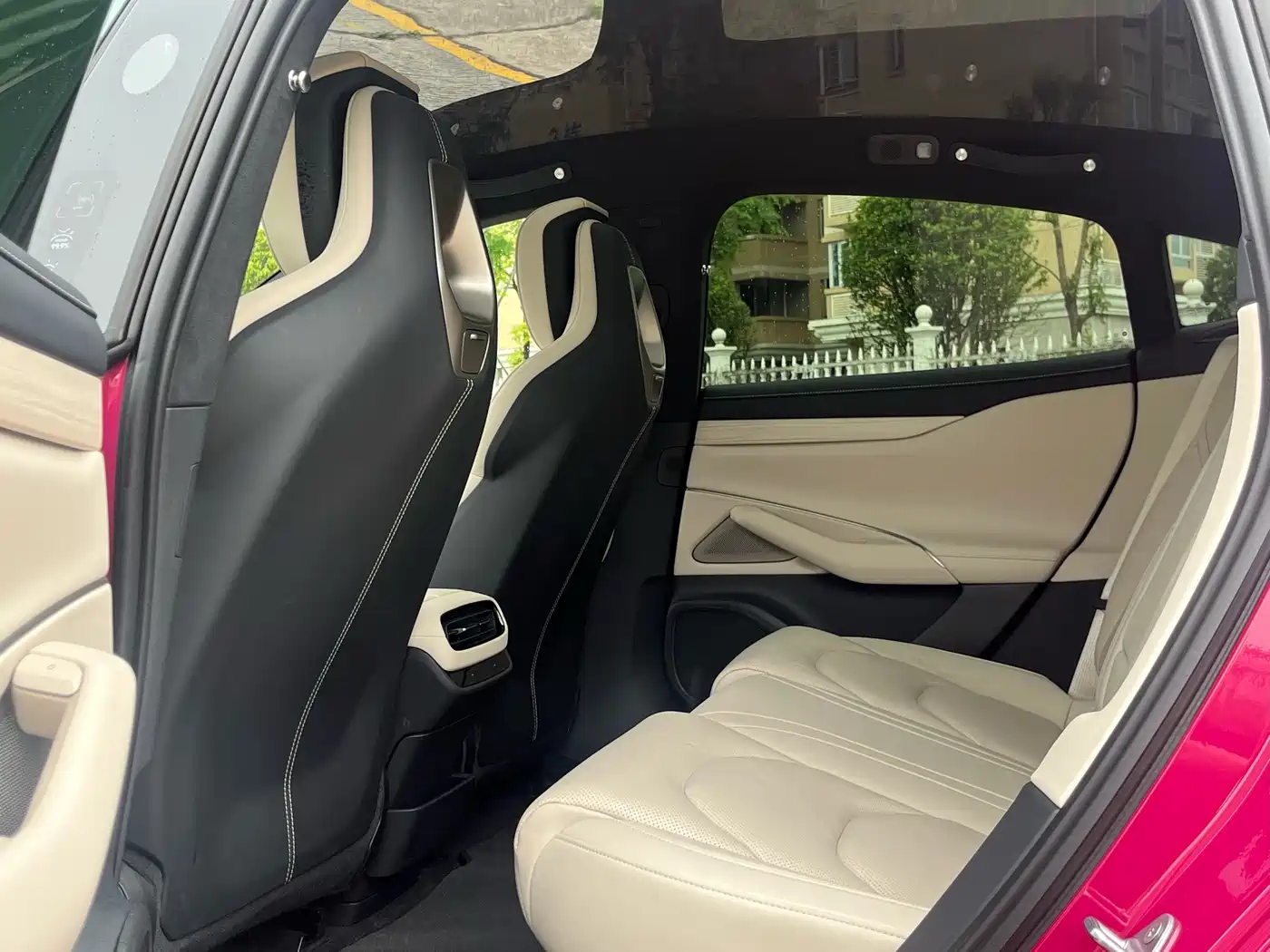 Xiaomi Auto Xiaomi SU7 2024 AWD Extended Range Advanced Smart Driving Max Edition фото 9