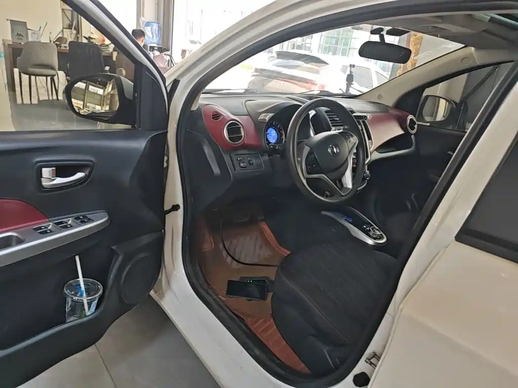 Changan Benben 2015 2014 1.4L IMT Premium Sunroof