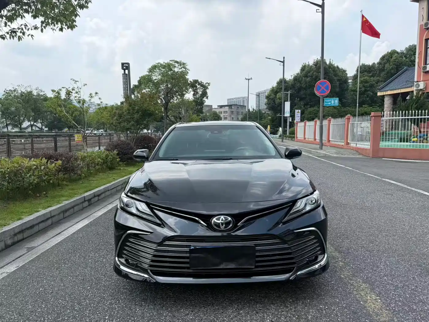 Toyota Camry 2021 2.0G Luxury Edition