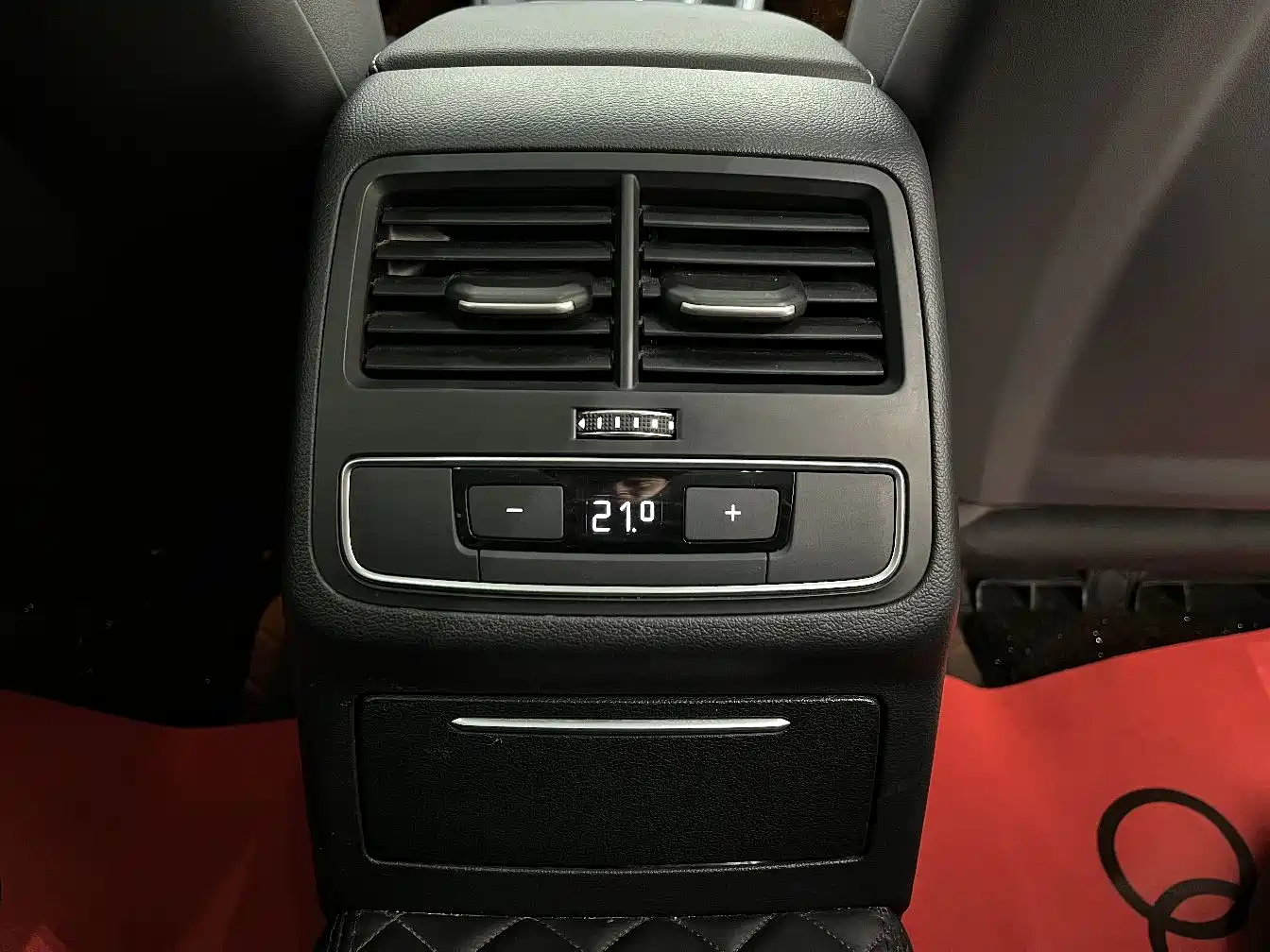 Audi A4L 2022 40 TFSI Fashion Dynamic фото 13