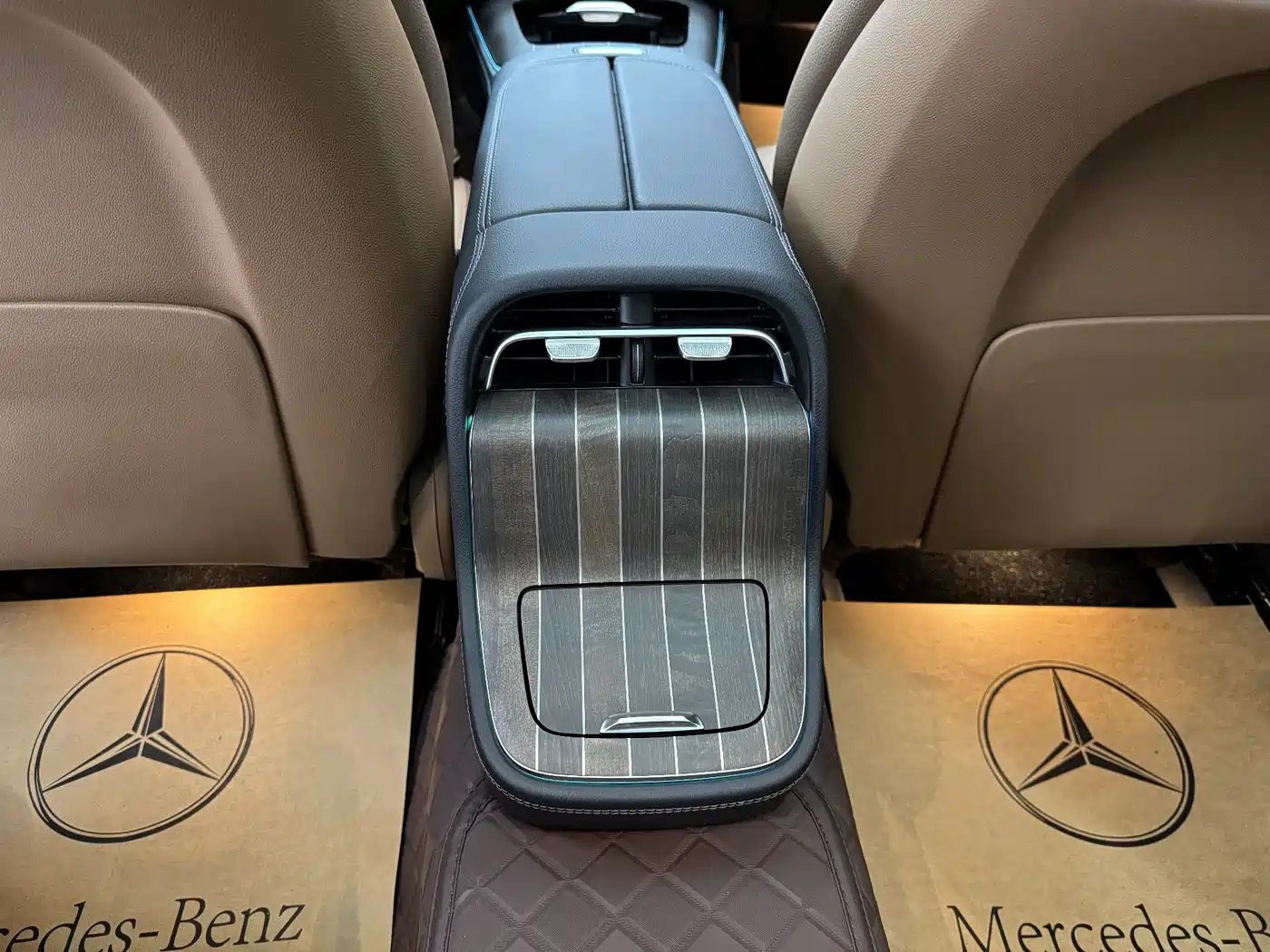 Mercedes-Benz E-Class 2024 Model E 300 L Luxury фото 10