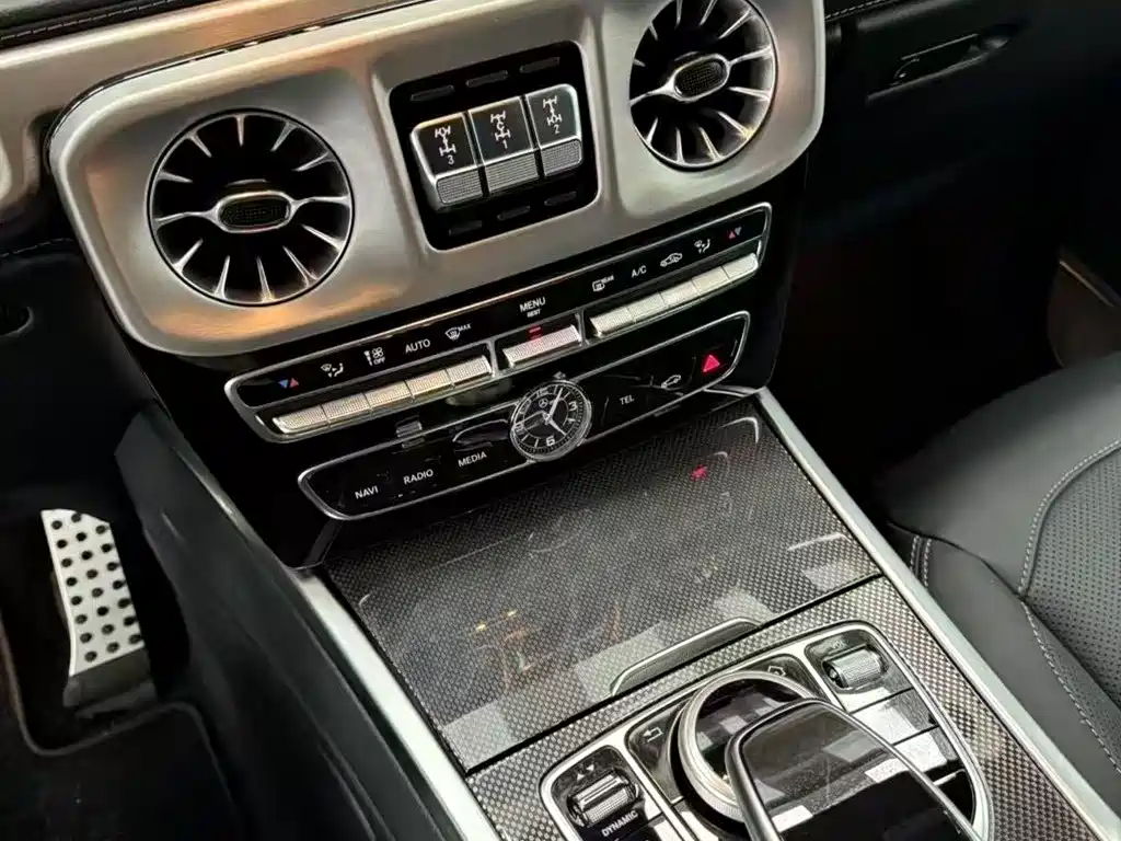 Mercedes-Benz G-Class 2024 G 500 фото 8