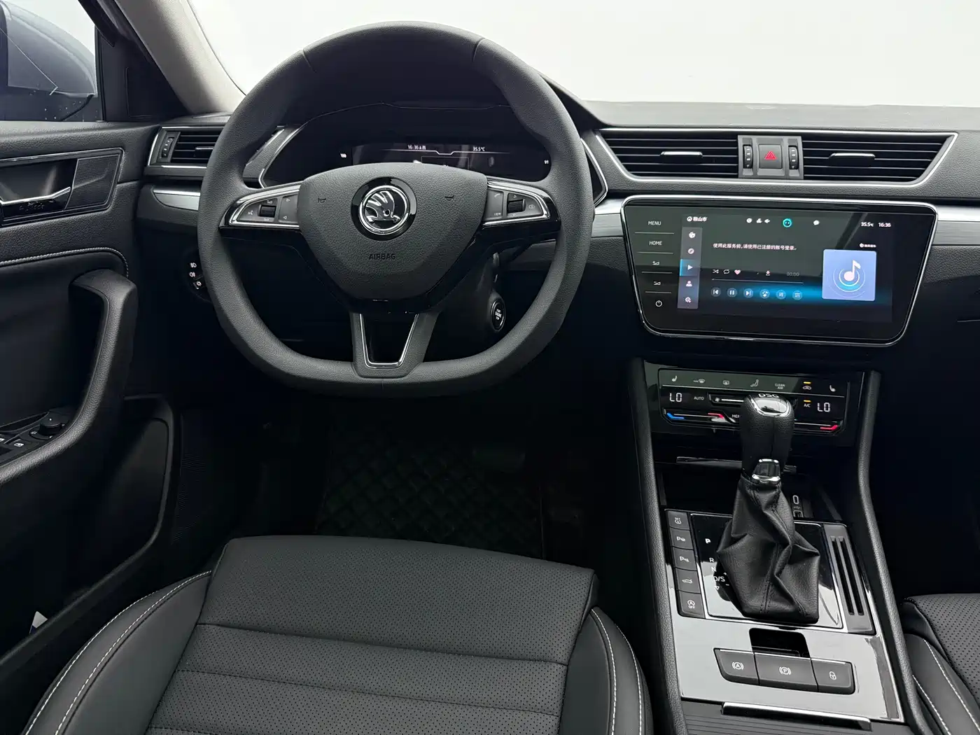 Škoda Superb 2023 Facelift TSI280 DSG Premium Edition фото 9