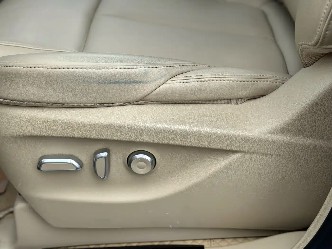 Buick GL8 New Energy 2025 Landlux Smart Edition 7-seater фото 11