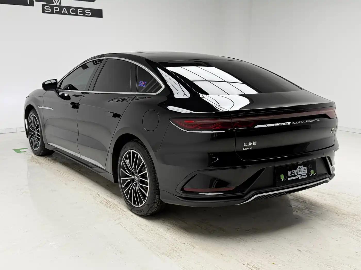 BYD Han 2024 DM-i Glory Edition 121KM Honor фото 6