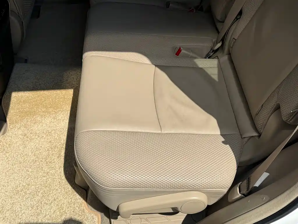 Toyota Prado 2010 4.0L Automatic TX-L фото 17