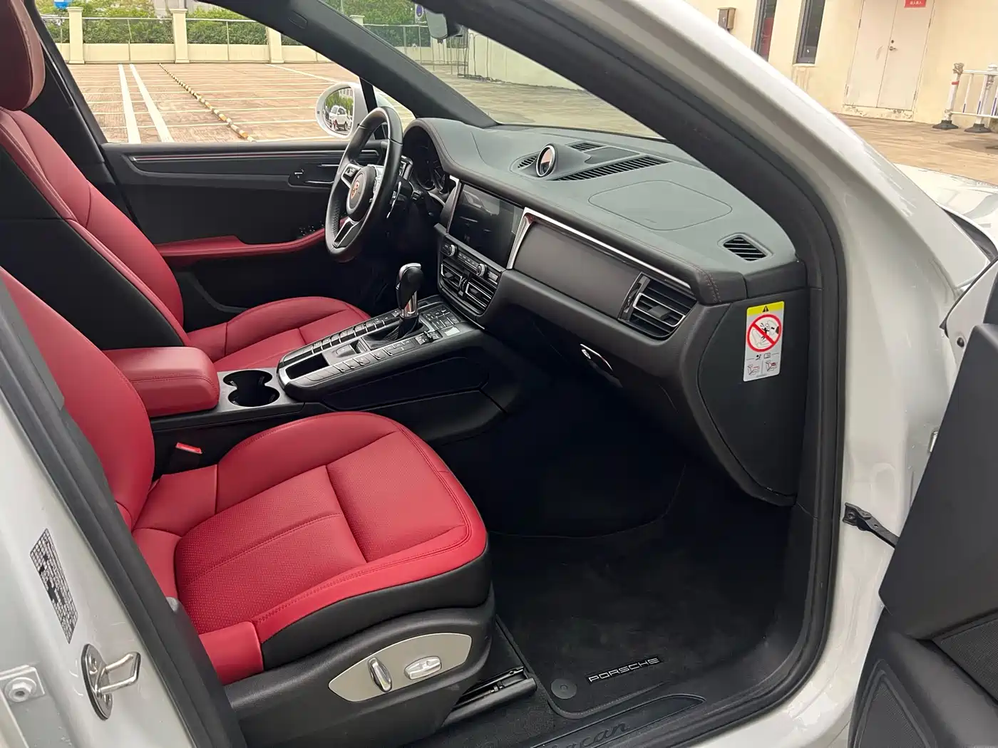 Porsche Macan 2018 Macan 2.0T фото 20