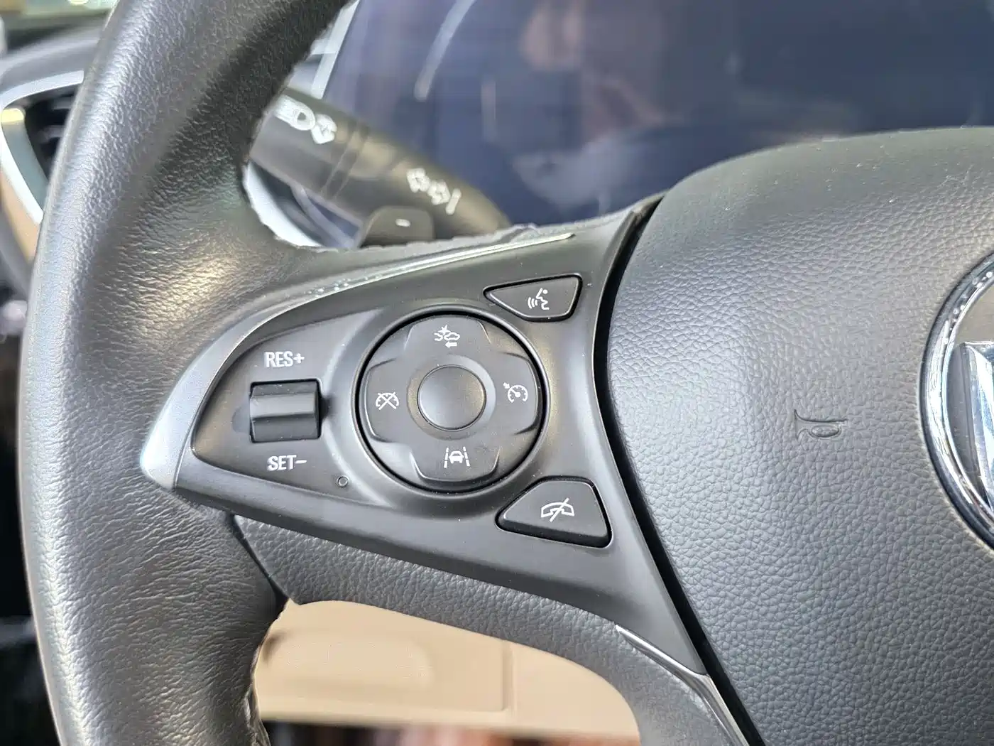 Buick GL8 2021 ES Landlord 653T Premium фото 14