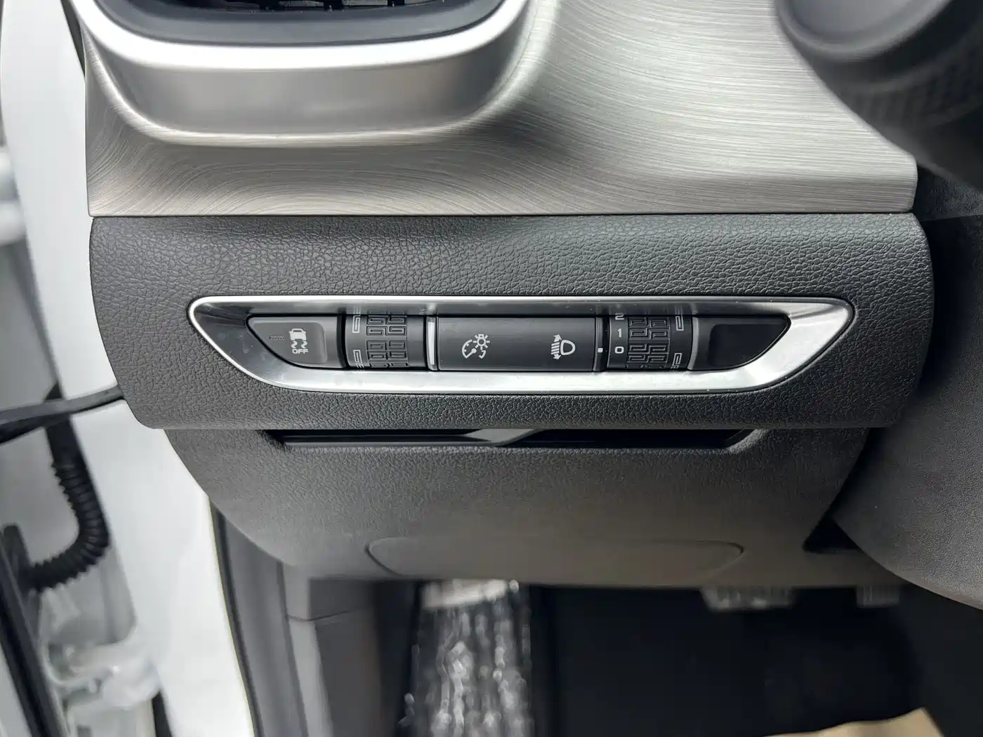 GEELY AUTOMOBILE BINYUE