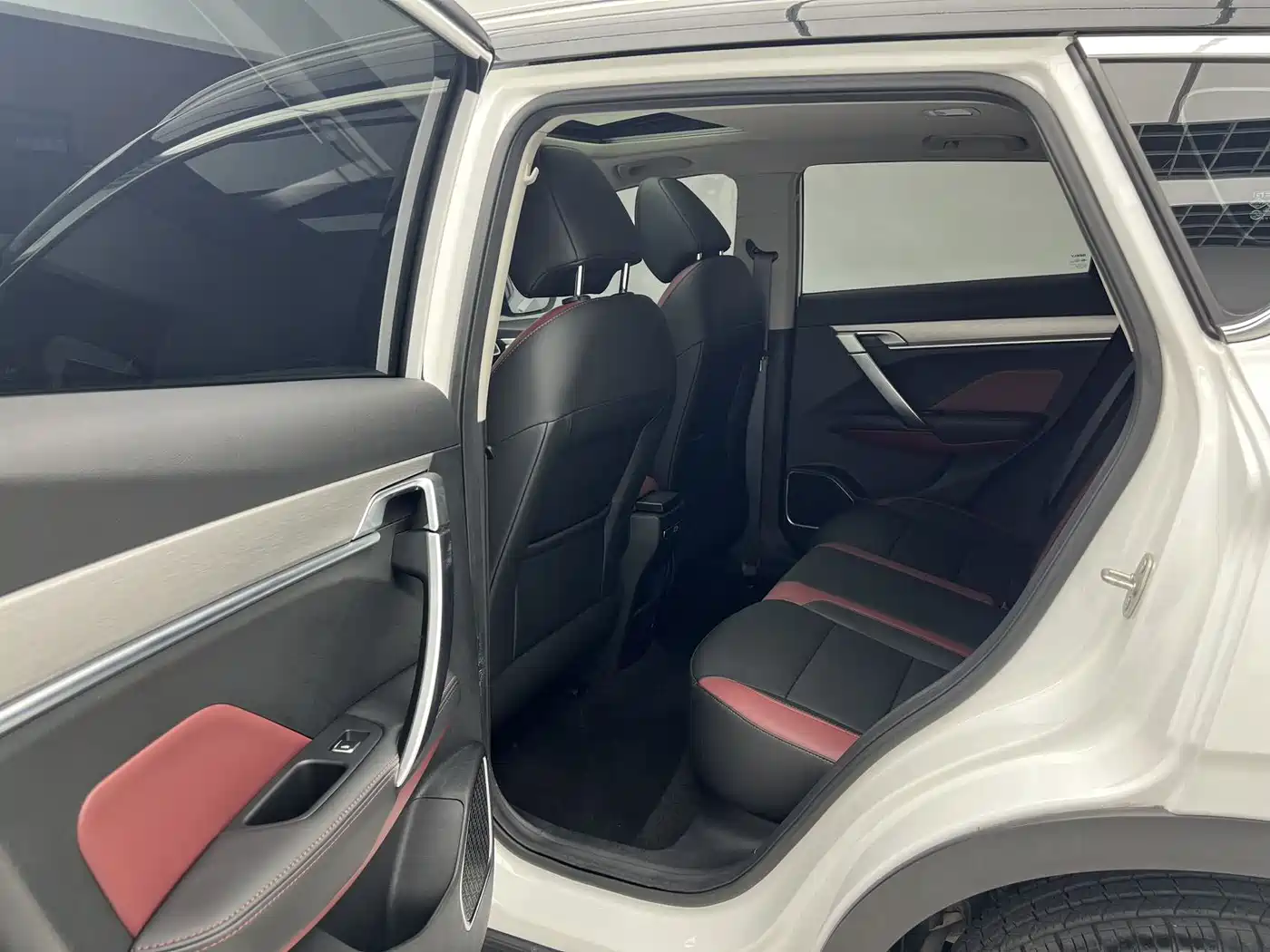 GEELY AUTOMOBILE BINYUE