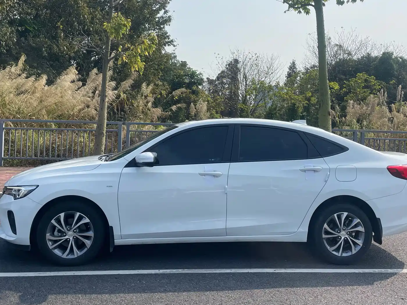 Buick Verano 2023 Pro Joy Edition фото 6