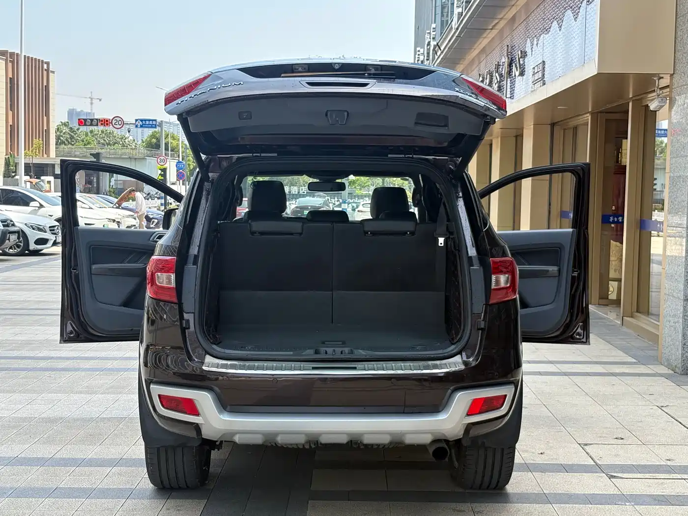 Ford Everest 2018 2016 2.0T Gasoline Automatic 4WD Luxury Edition