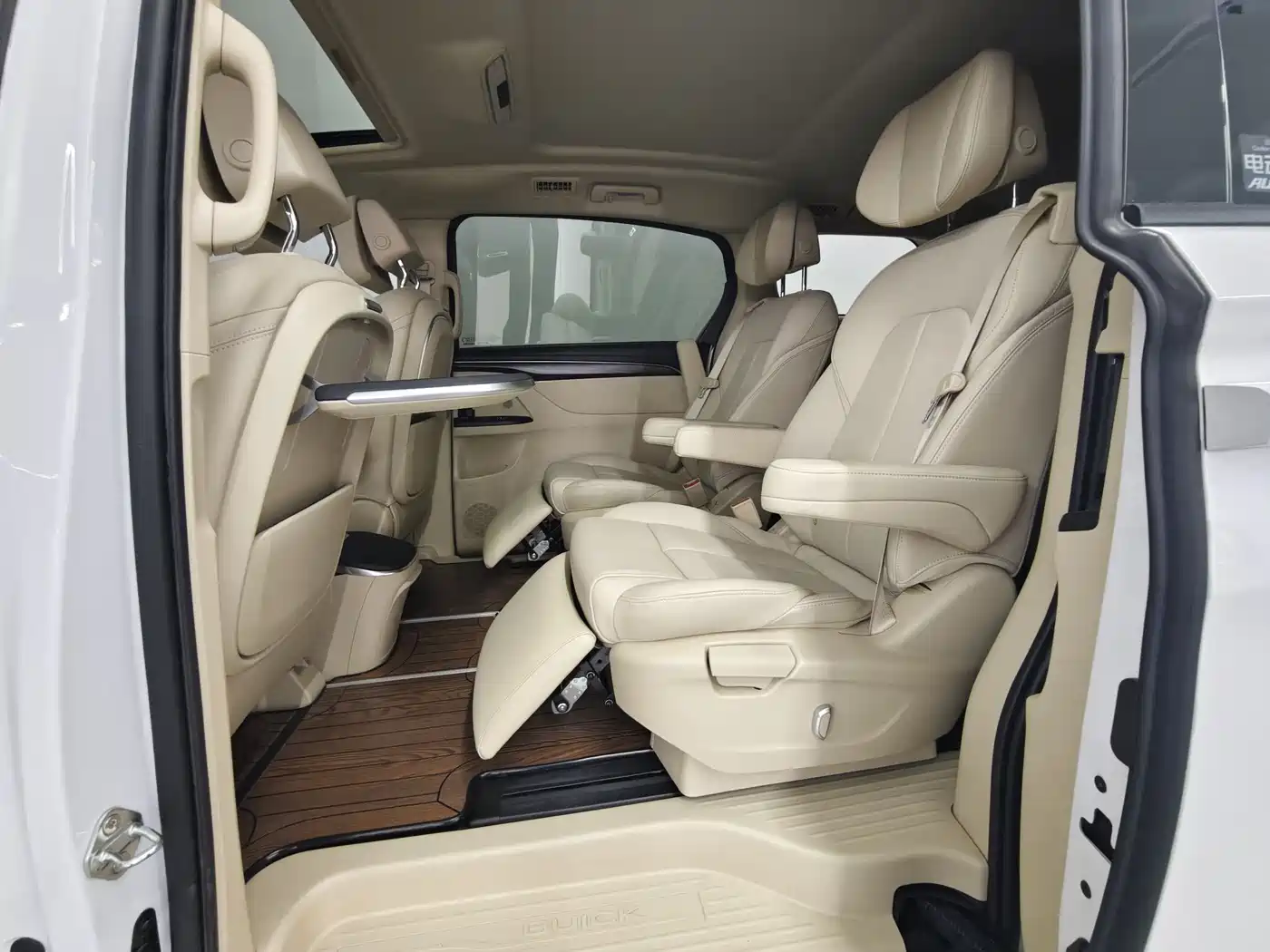 Buick GL8 2022 ES Landmark 653T Premium фото 11